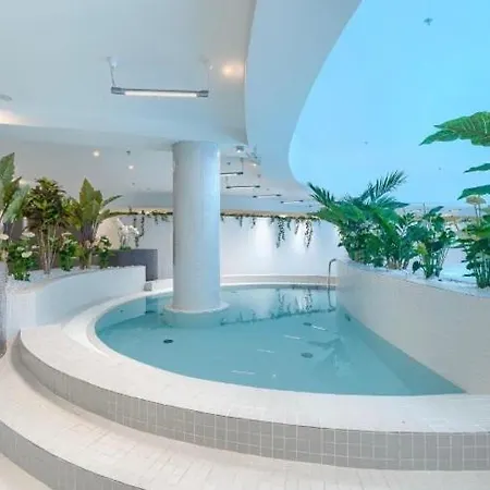 Hanza Tower 2bdr With Sauna & Jacuzzi & Pool Appartamento